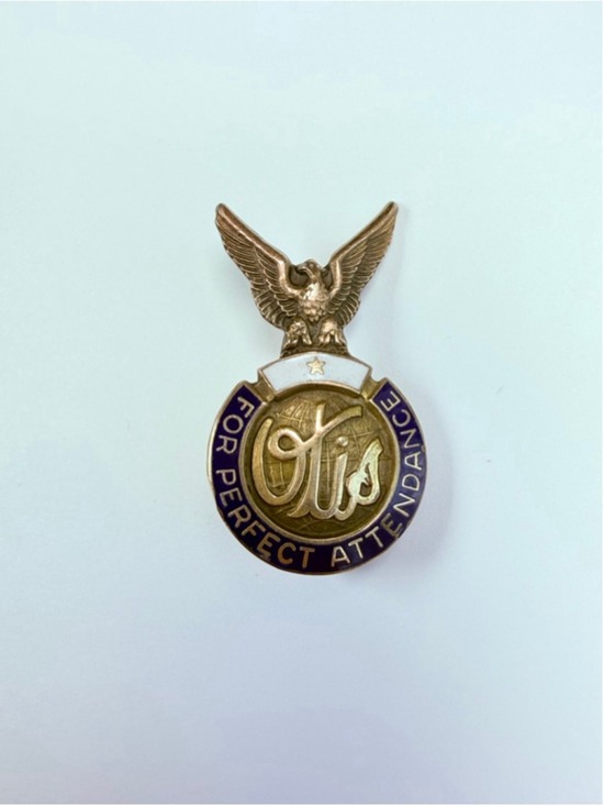 10K Solid Gold Otis Elevator Co. Emblem Employee Service Award Eagle Enamel Pin